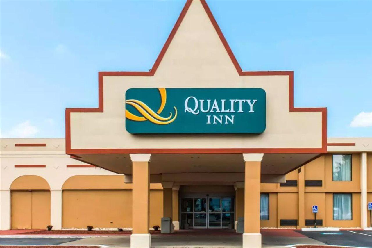 Quality Inn New Kensington Luaran gambar
