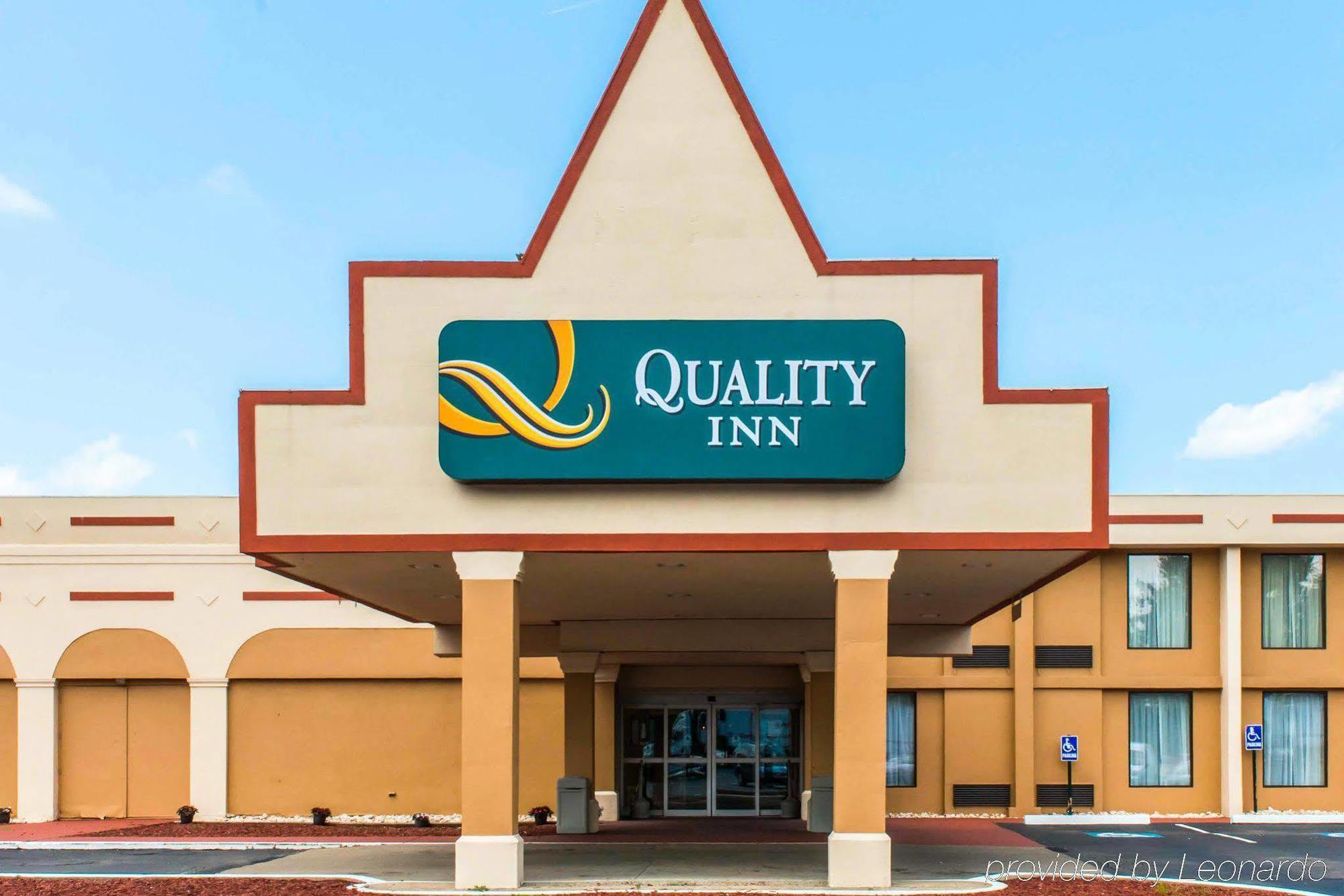 Quality Inn New Kensington Luaran gambar