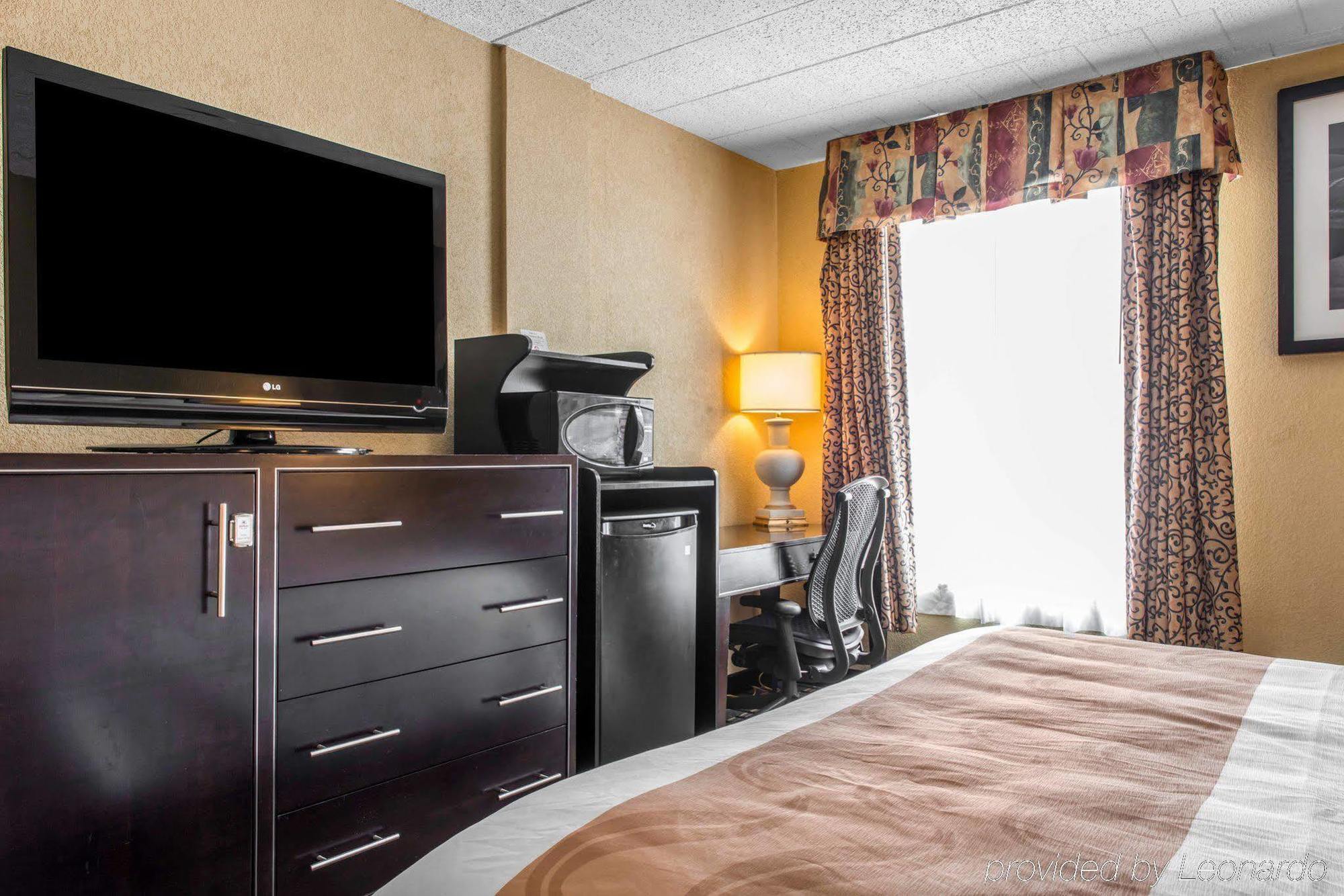 Quality Inn New Kensington Luaran gambar