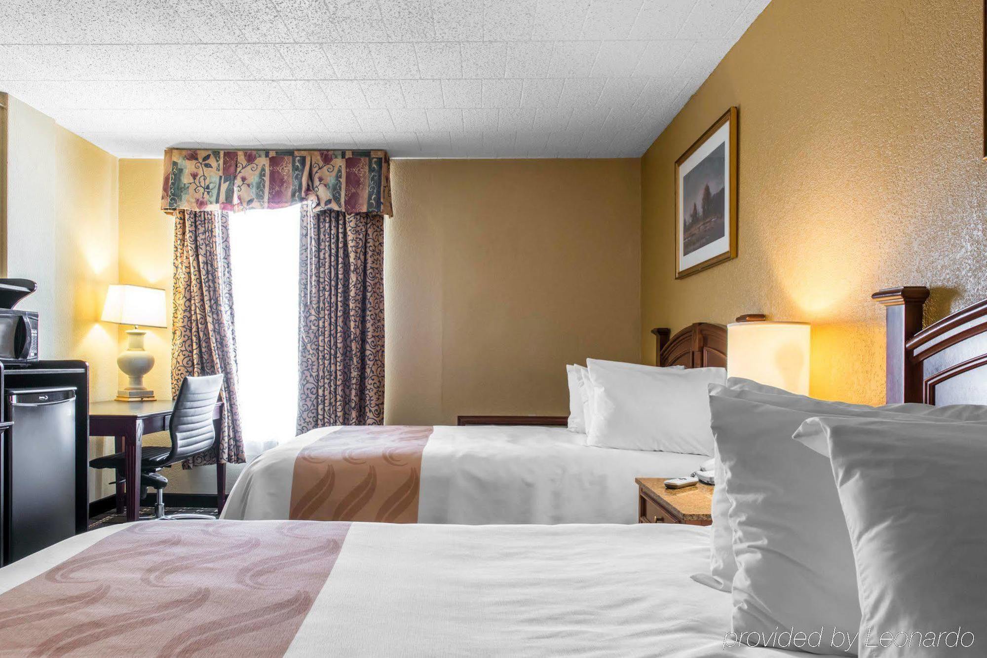 Quality Inn New Kensington Luaran gambar