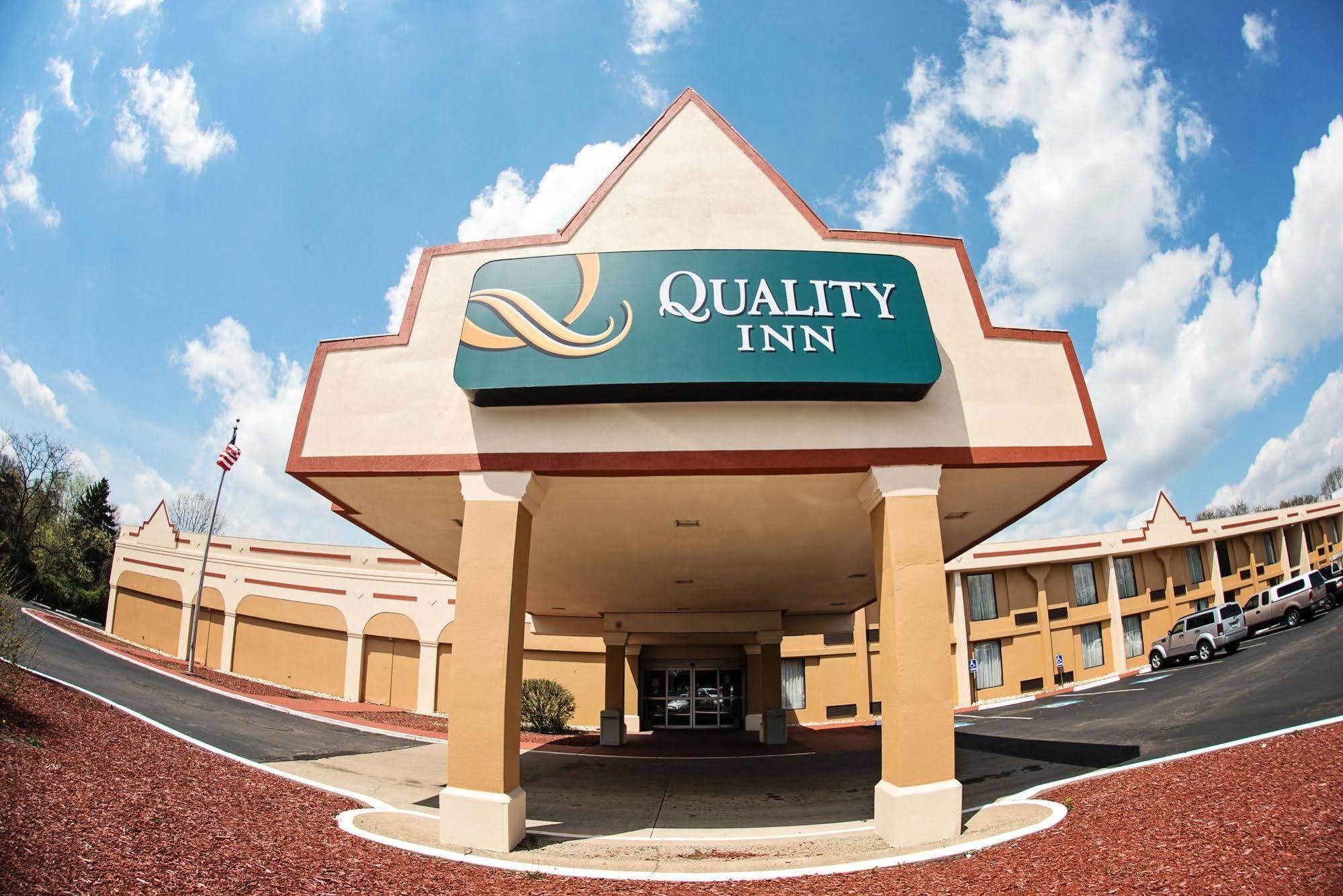 Quality Inn New Kensington Luaran gambar